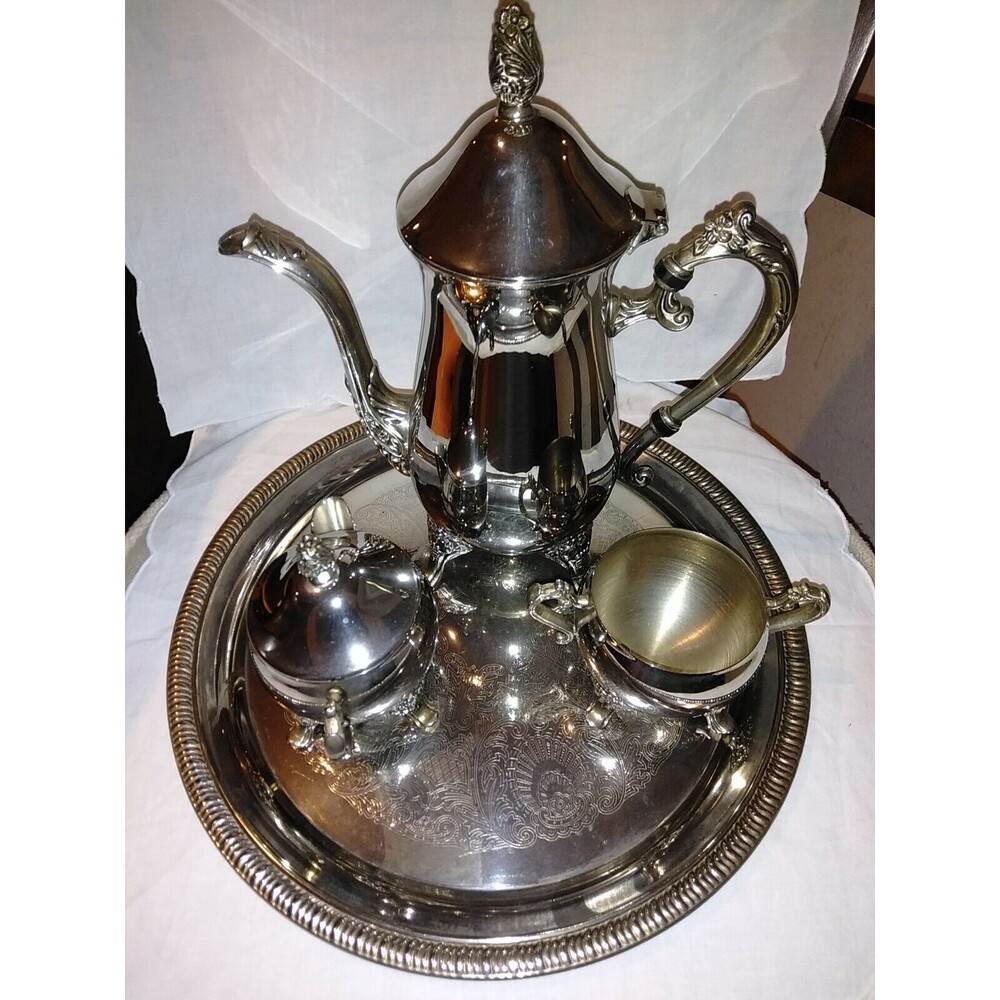 International Silver Plated Tea/Coffee Pot With Sugar And Creamer Set